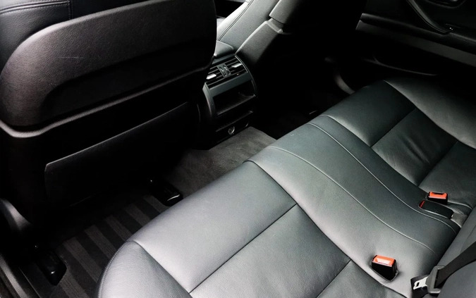 BMW Seria 5 cena 71900 przebieg: 275500, rok produkcji 2013 z Słubice małe 121